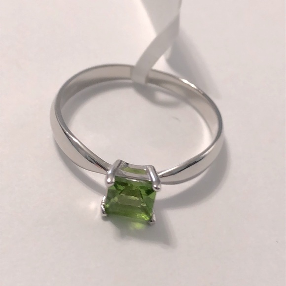 Size 8 birthstone silver band NWT - Picture 1 of 3